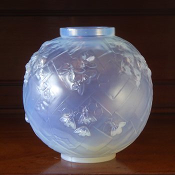 Antiques & Antiquities